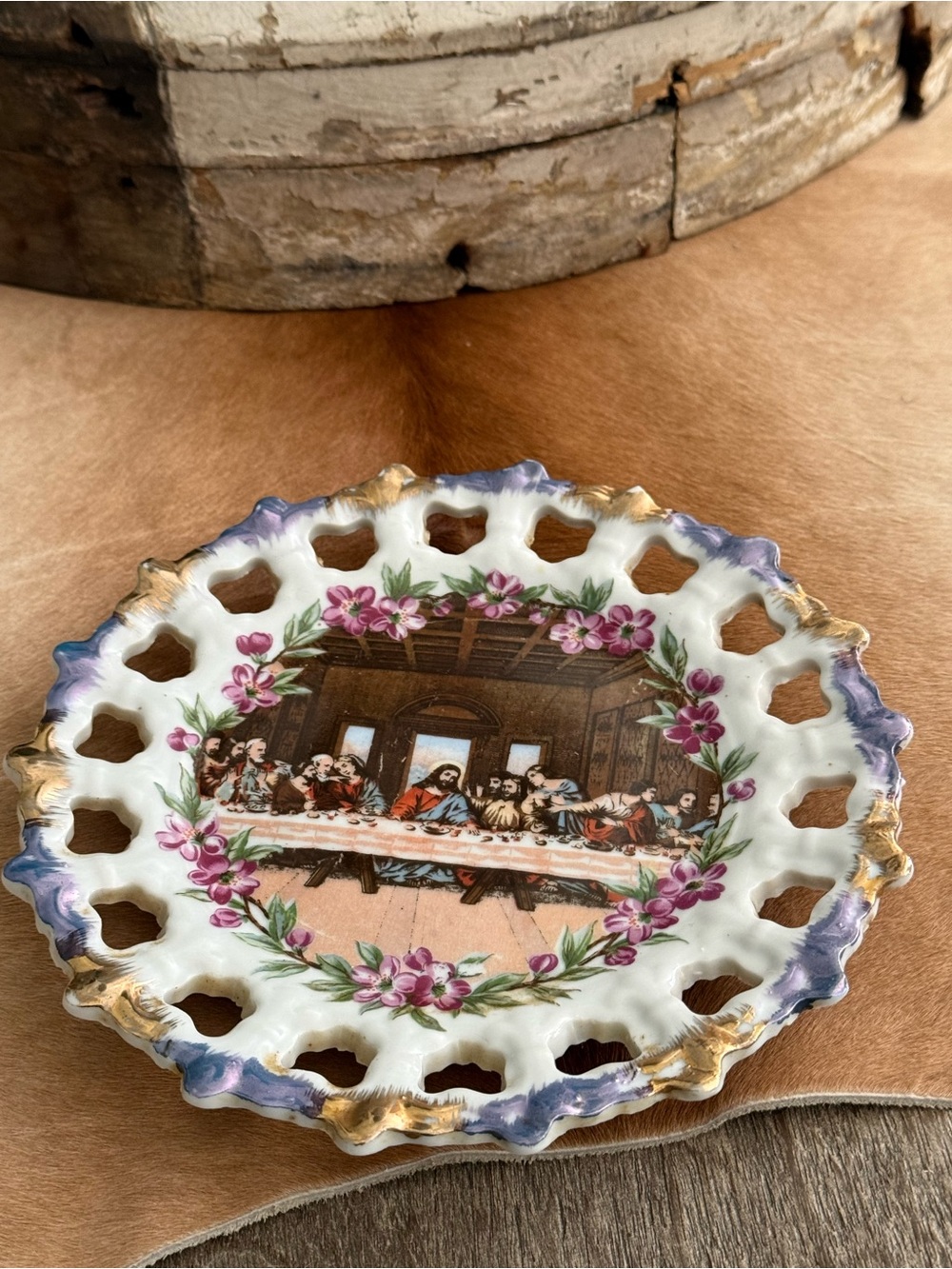 Vintage Decorative Floral-Trim Porcelain Dish in White, Purple The Last Supper